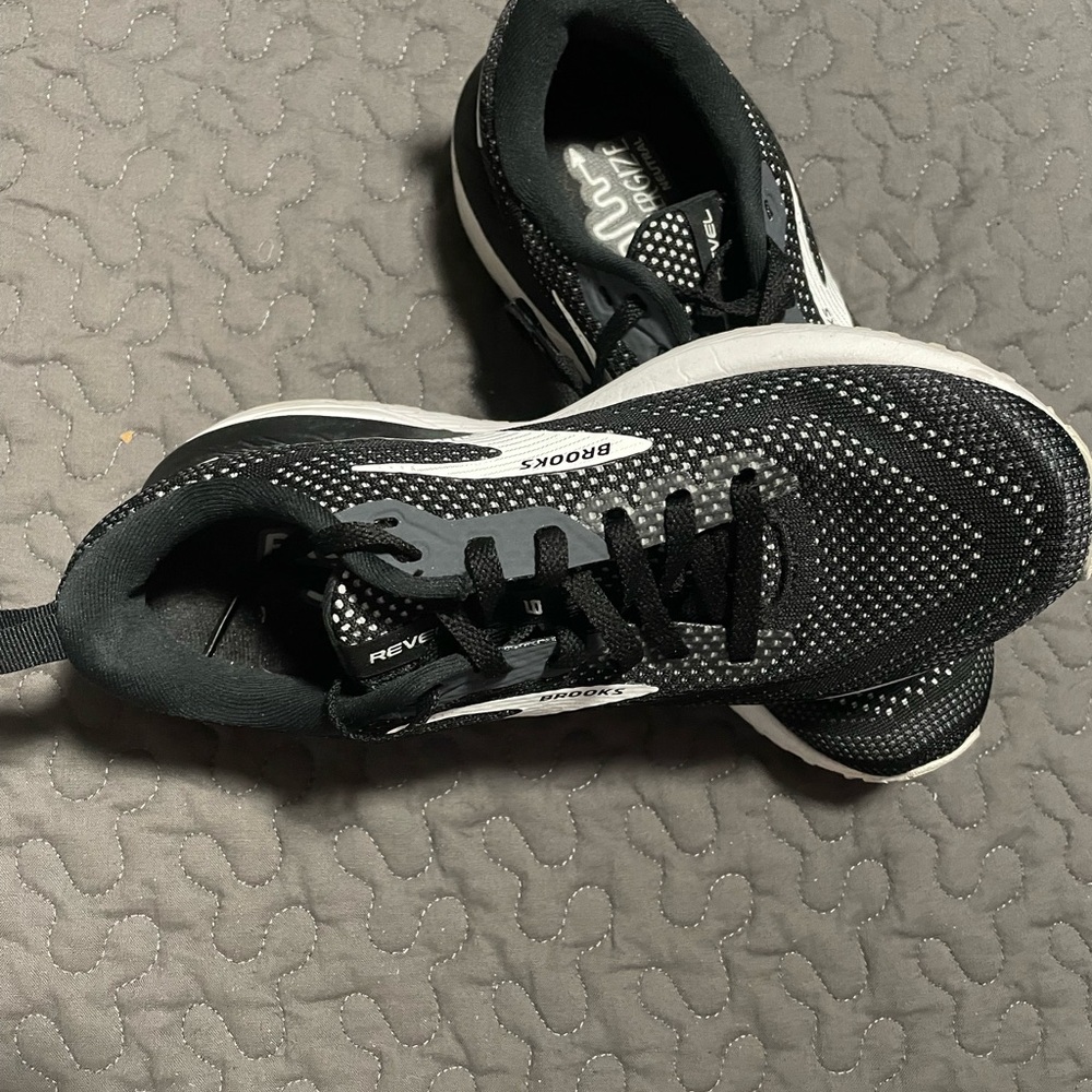 Brooks-Revel 6 Running Shoe - Women's